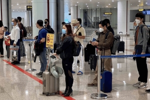 Private transfer: Hanoi Airport (HAN) to/from Old Quarter