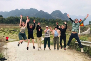 Excursão de 2 dias com caminhada e hospedagem em casa de família em Pu Luong saindo de Ninh Binh