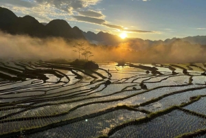 Excursão de 2 dias com caminhada e hospedagem em casa de família em Pu Luong saindo de Ninh Binh