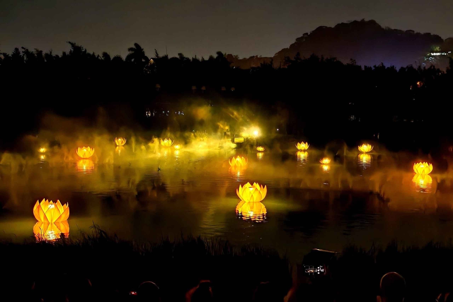 Tour dello spettacolo Quintessence Of Tonkin dal quartiere storico di Hanoi