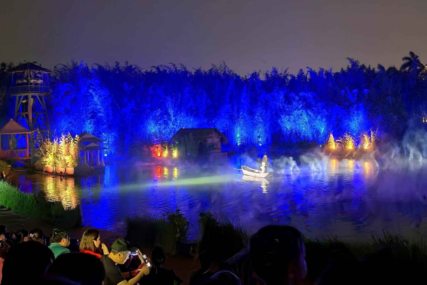 Tour dello spettacolo Quintessence Of Tonkin dal quartiere storico di Hanoi