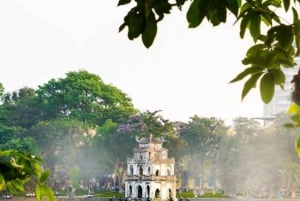 Hanoi: Rose Kitchen madlavning, marked og flagceremoni
