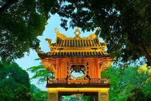 Hanoi: Rose Kitchen madlavning, marked og flagceremoni