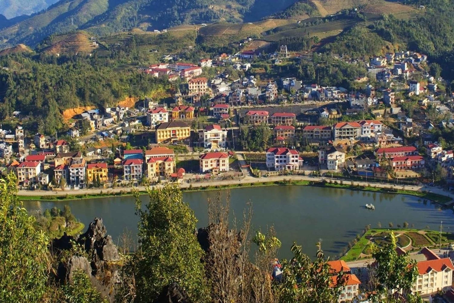 Sapa: viaggio di 2 giorni con funivia e villaggio di Fansipan