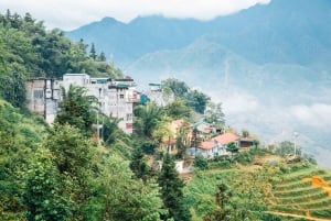 Sapa: 3-Day, 3-Night Trek and Hotel with Overnight Train