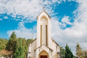 Sapa: 3-Day, 3-Night Trek and Hotel with Overnight Train