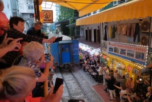 Escursione a terra ad Hanoi: la famosa Train Street e molto altro ancora!