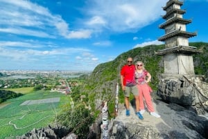 Liten gruppe til Tam Coc - Hoa Lu - Mua Cave 1 dag fra Hanoi