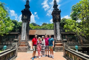 Liten gruppe til Tam Coc - Hoa Lu - Mua Cave 1 dag fra Hanoi