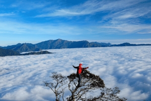 Ruta de senderismo por la montaña Tà Xùa