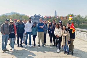 Il miglior tour di un giorno a Ninh Binh: Hoa Lu - Trang An - Grotta di Mua