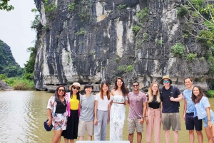 Il miglior tour di un giorno a Ninh Binh: Hoa Lu - Trang An - Grotta di Mua