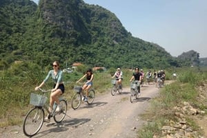 Trang An & Tam Coc mit Boot: 1-tägige Tour ab Hanoi