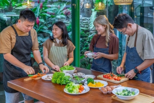 Vegetarisk madlavningskursus i Hanoi: Bliv mester i det vietnamesiske køkken