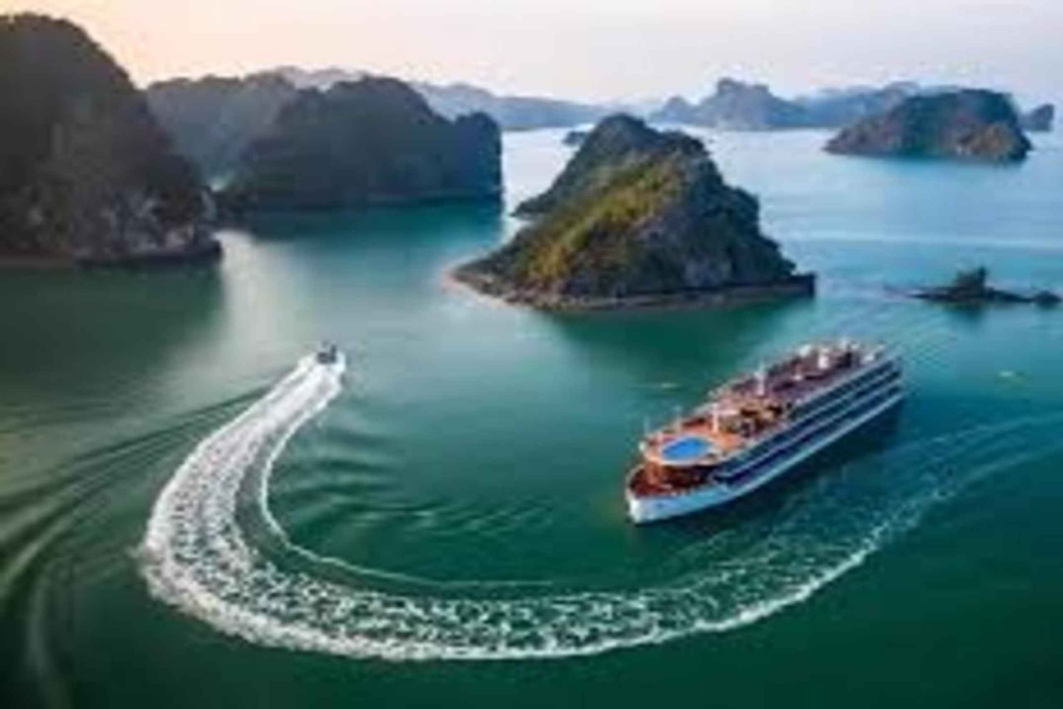 Vietnam: 14 päivän all-inclusive-kierros paikallisen oppaan kanssa