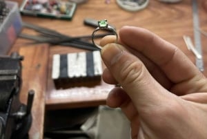 ベトナムハノイのシルバーアクセサリー作りワークショップ