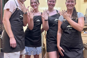 ベトナムハノイのシルバーアクセサリー作りワークショップ