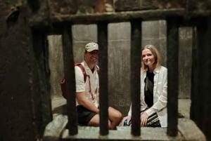 Visite de l'histoire de la guerre du Vietnam à travers la prison et les musées de Hoa Lo