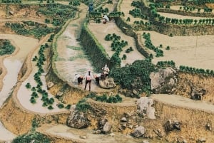 Visita tutti i luoghi di Sapa in auto (partendo da Ha Noi in autobus)