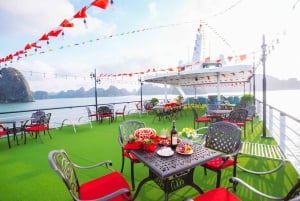 Ha Long Bay dagstur: Buffet og boblebad med Wonder of the Sea