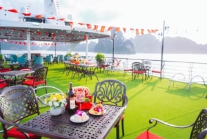 Ha Long Bay dagstur: Buffet og boblebad med Wonder of the Sea