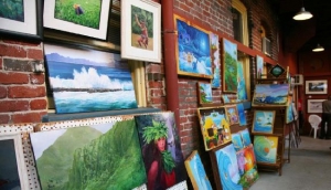 Waikiki Beach, by Celestria (Flickr)