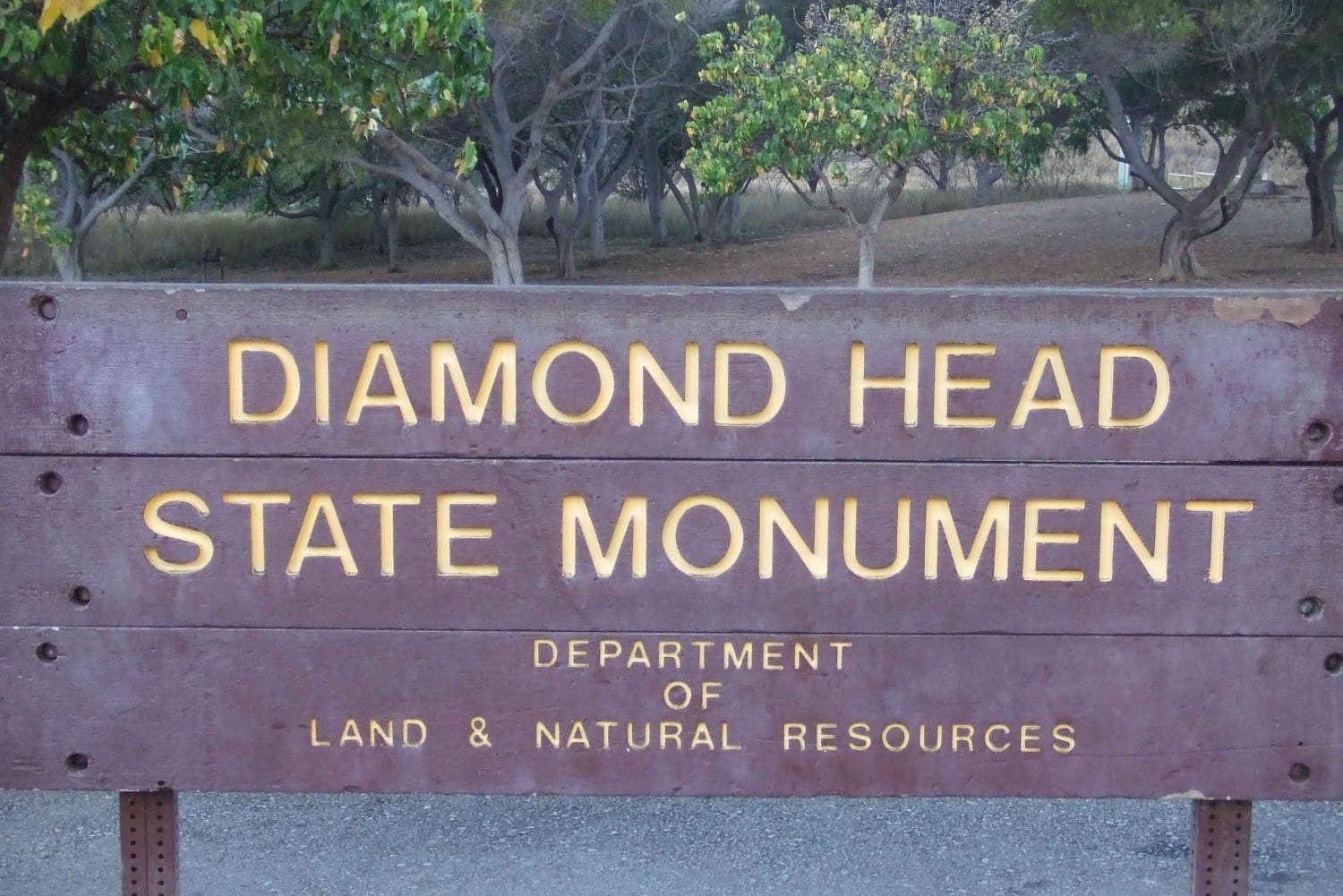 （2ª)Caminata a Diamond Head con Malasada Comienza a las 7:00 a.m.