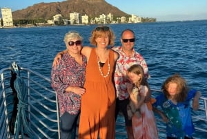 3-Stunden-Waikiki-Wasserrutschen- und Ozeanspielplatz-Fahrt