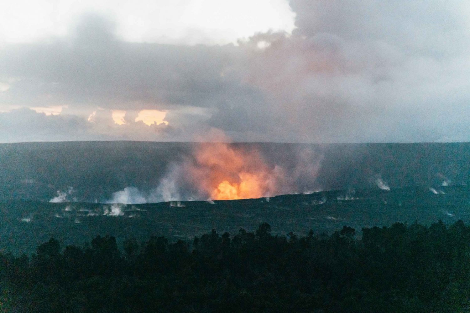 Den store ø: Aften vulkanudforskning fra Hilo