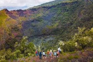 Stora ön: Vandra på den obekanta vägen: Vulkan kratern