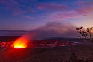 From Kona-Volcanoes & waterfall tour in a small group