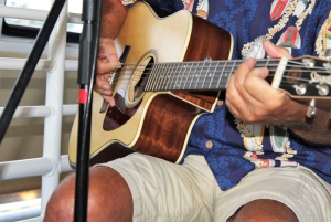South Maui: Sunset Dinner Cruise Aboard the Malolo