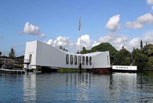 Dalla Big Island: Arizona Memorial e tour della città di Honolulu