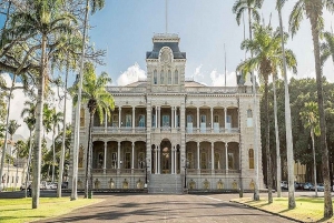 Von Waikiki aus: USS Arizona Memorial und Honolulu Stadtrundfahrt