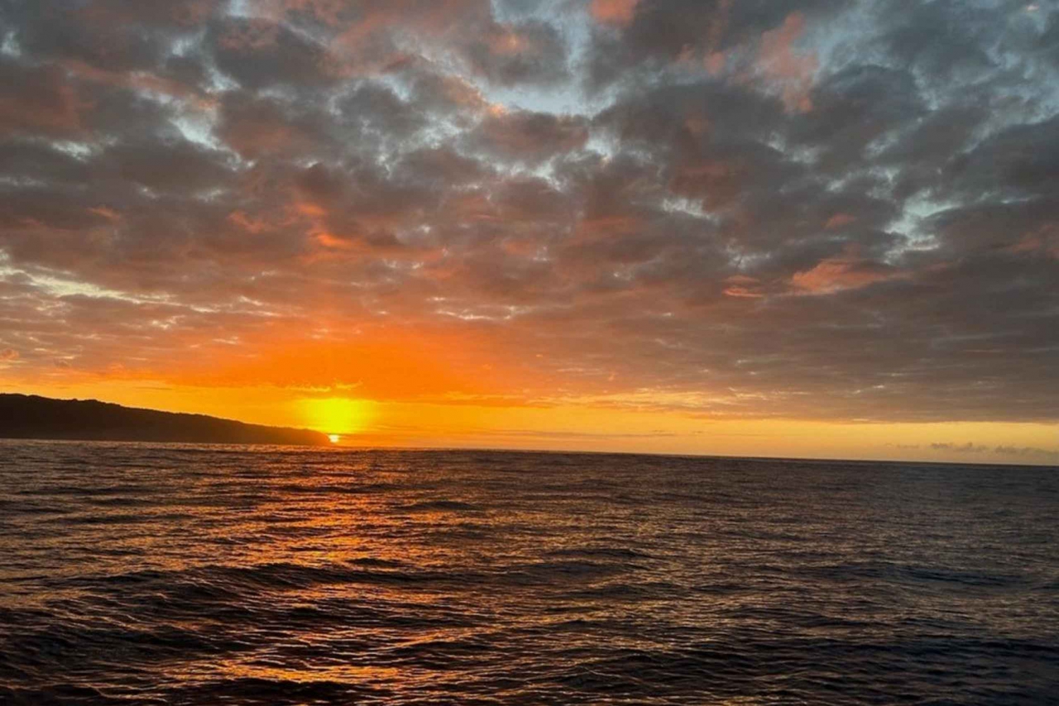 Haleiwa: Oahu North Shore Sunset Cruise
