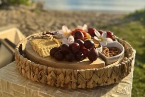 ホノルル：人里離れたビーチサイドで楽しむ贅沢なピクニックと絵画体験