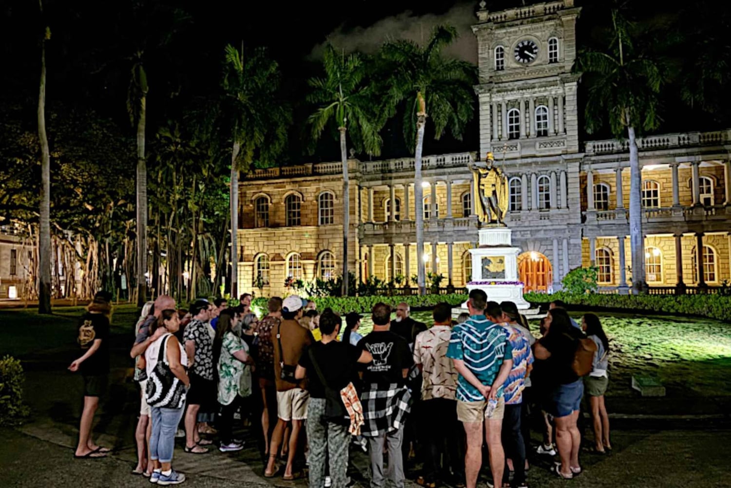 Honolulu: Downtown Ghostly Night Marchers Walking Tour