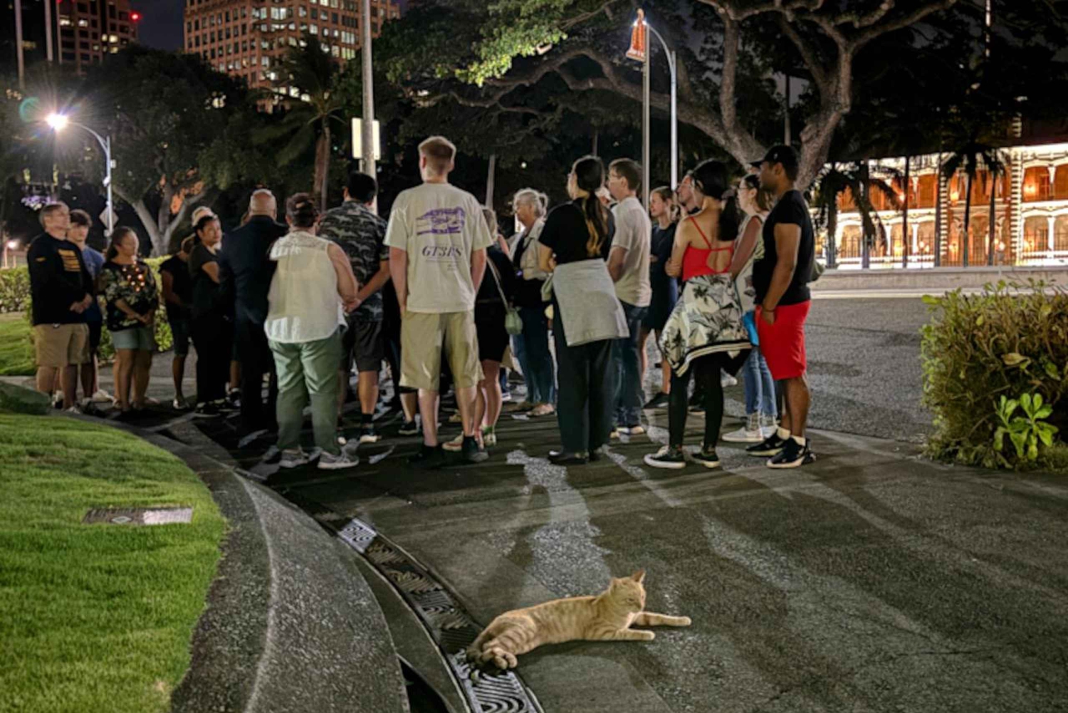 Honolulu: Downtown Ghostly Night Marchers Walking Tour