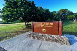 Oahu: Diamond Head Crater Trailhead Transfer & Entry Fee