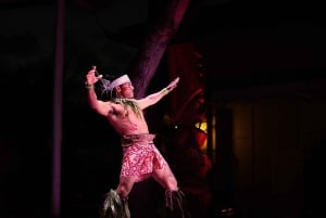 Honolulu: Cena y espectáculo Ka Moana Luau con transporte incluido.