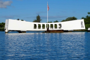 Oahu: Pearl Harbor, Arizona Memorial & Honolulu City Tour