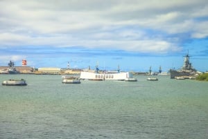 Oahu: Pearl Harbor, Arizona Memorial & Honolulu City Tour