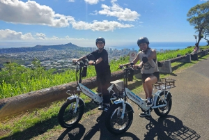 Honolulu : circuit en vélo électrique « Tantalus Lookout » (des montagnes à l'océan)
