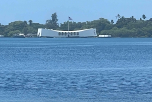 Honolulu: Skip-the-Line USS Arizona Memorial & Downtown Tour