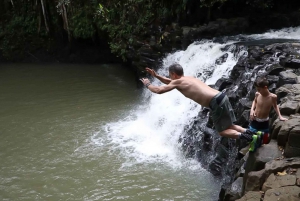 Kahului: caminhada guiada pela floresta tropical e cachoeira