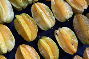 カウアイ島：ファーマーズマーケット試食ツアー