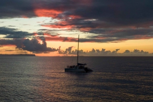 Kauai: Napali Coast Sunset Sail with Dinner