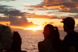 Kauai: Napali Coast Sunset Sail with Dinner
