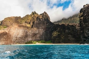 Kauai: Descubre la costa de Napali en velero con cena