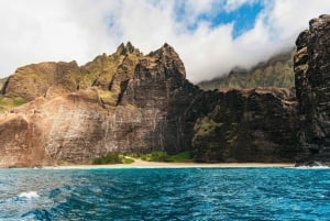 Kauai : Excursion en voilier au coucher du soleil sur la côte de Napali avec dîner